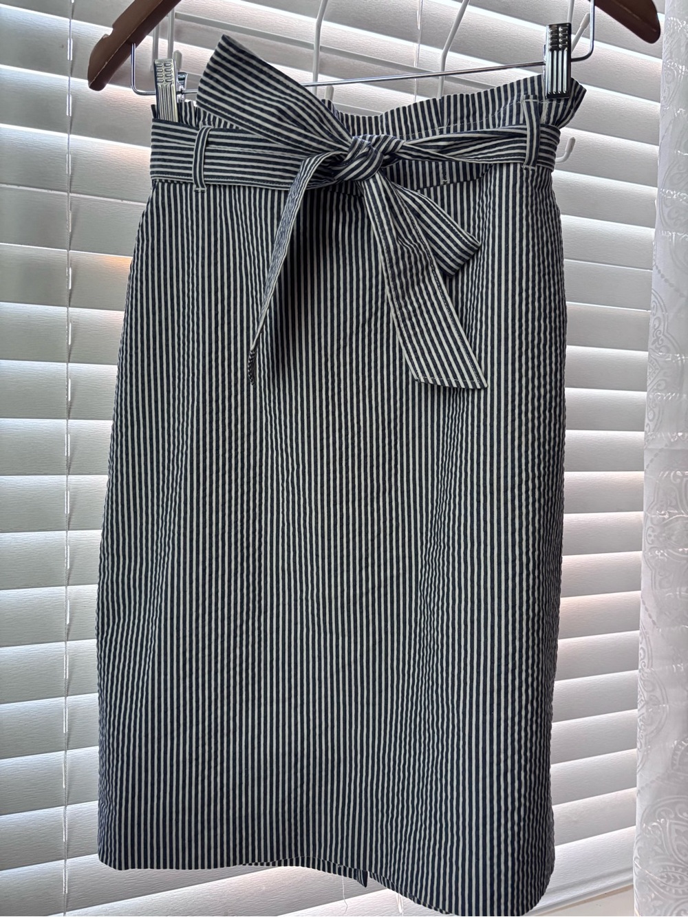 Ann Taylor Black and White Striped Tie-Waist Pencil Skirt